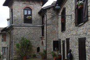 Il borgo come in un castello